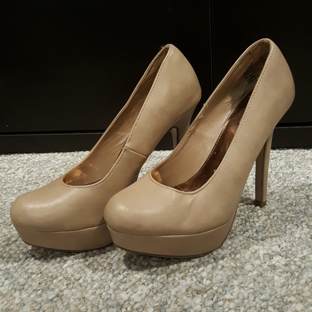 Nude platform heels